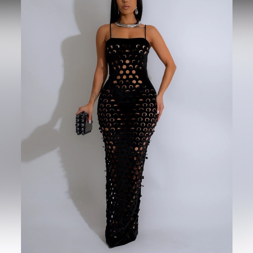Nocturnal Whispers Velvet Maxi Dress